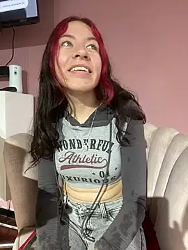 NohaBrooks_Pink webcam