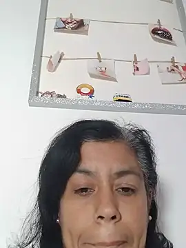 Molly_newman6 live cam on StripChat