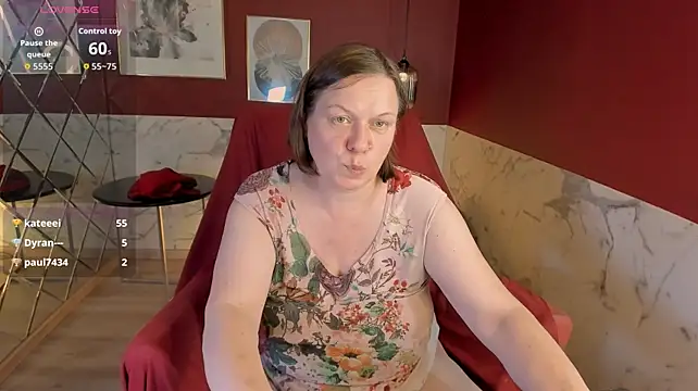 KellyPerfection live cam on StripChat