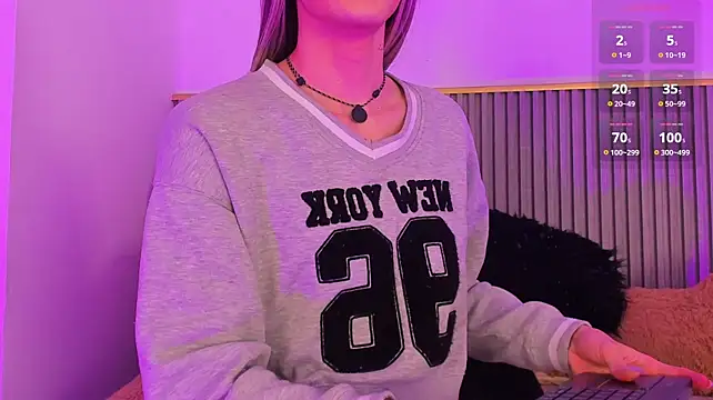 ashvalentine_ live Stripchat room