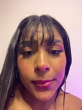 Mariangel_11 live cam on StripChat