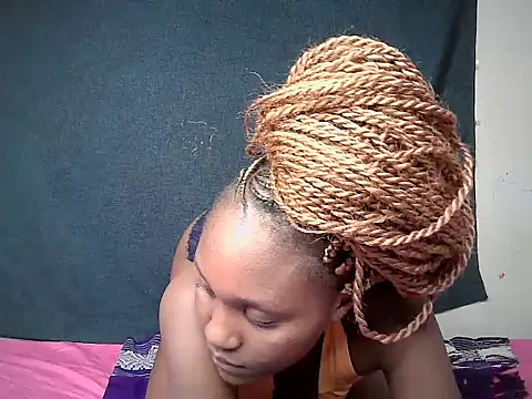 Zari_wet live cam room