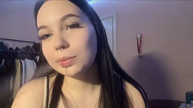 EileenKowalske live cam on StripChat