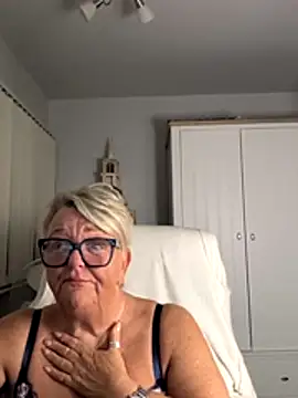 Bridget-valentine live sex cam