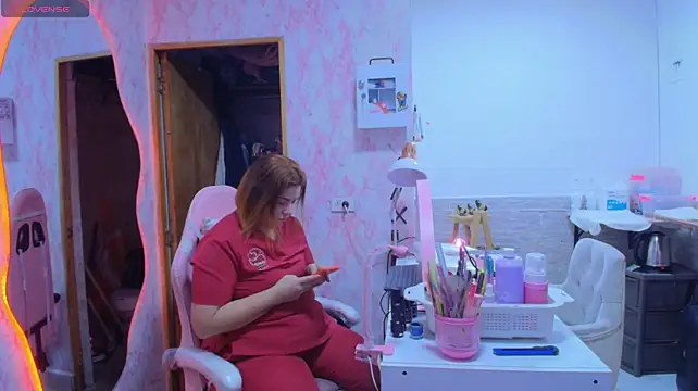 lucyanasilva (G milf) - Remove jacket