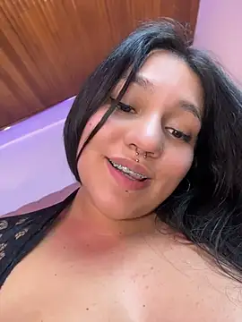 Emily_Gomezz