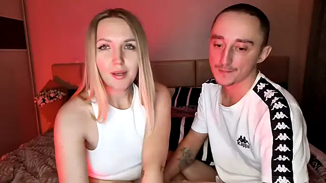 sizzlecouple (G young) - Tickle nipples with tongue of Leo