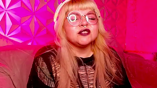 satyn_doll (F milf) - Underskirt show