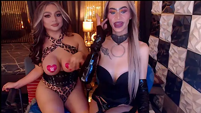 MonstrousCockDiva