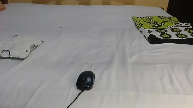 Its_LIsaa live cam preview