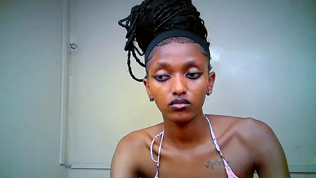 Qute_nimple live cam room