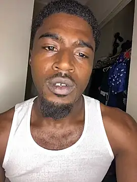 BrownSkinHandsome webcam