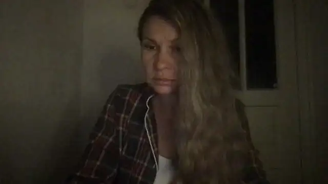Tavonira live cam on StripChat