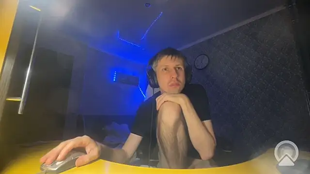 Aki-Laky webcam stripchat model stream image