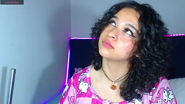 Bitsy_Messy live cam room