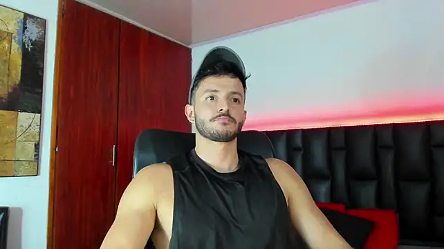 Marcus_lafourt webcam stripchat model stream image