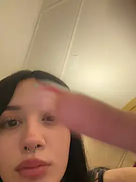 beestuckinhoney