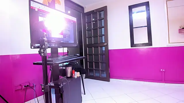 TatianaLangley live cam room