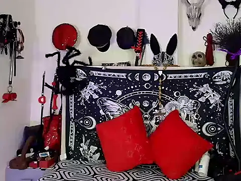 MOIRANUN live cam room