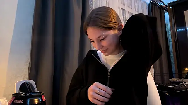 LexieParmele live cam room
