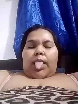 magda_curvy2324