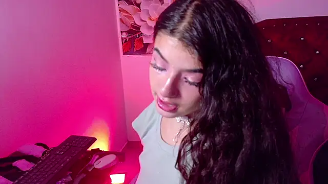 reina_neko