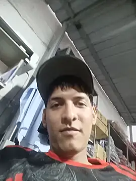 yender-10 live cam on StripChat