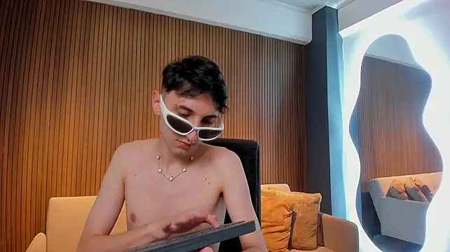 APOLOKING_