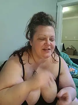 ticklesquirt live cam preview