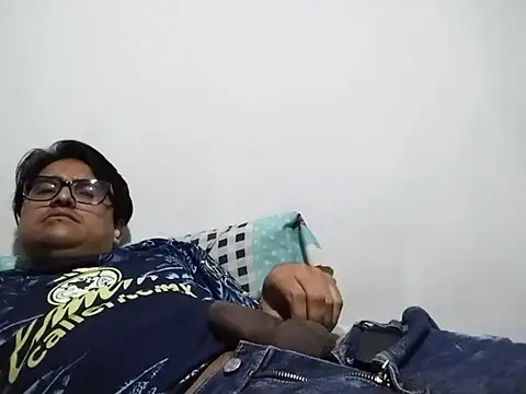 Edgar_Hernandez webcam stripchat model stream image