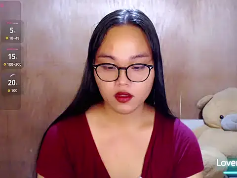 _Lylia live cam preview
