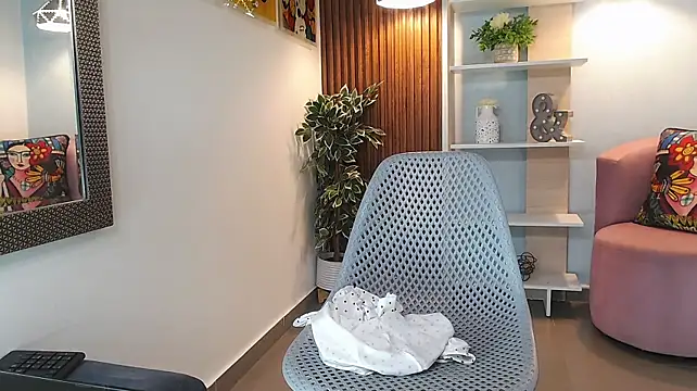 Dalila_Sky