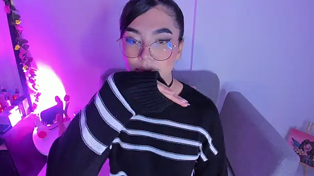 RoseCassie live Stripchat room