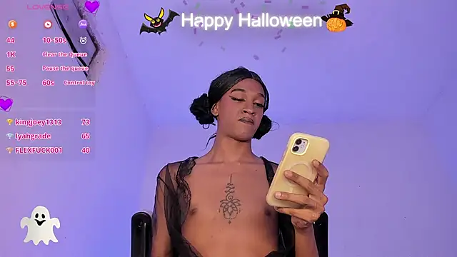 Mia_royal