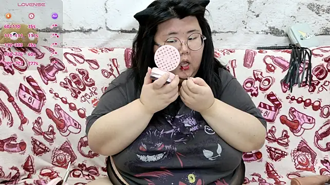 Nadine_asian live cam preview