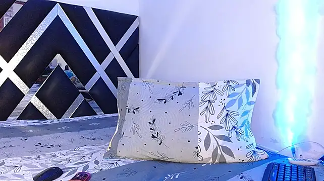 Levy_Steve live cam preview