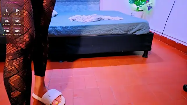 housegirl_bigcock