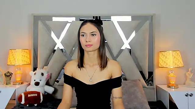NicolMiller4 live cam room
