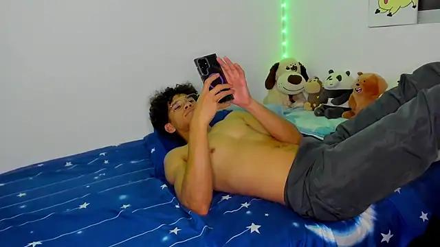 tom_bluees10