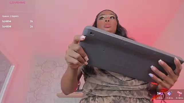huge_boobs_ebony_