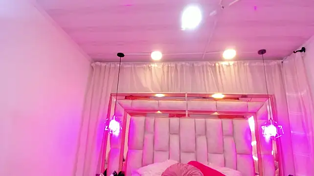 Francesca_Skuirt