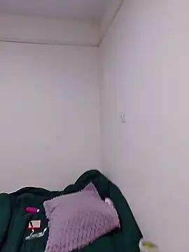 Wairimu1 live cam preview