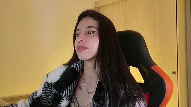 Misscarolsph live cam on StripChat