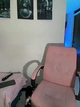 UR_LATIN_BUSHY_GUYS