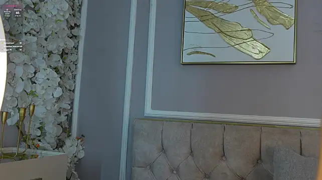 Miel_Bell live cam on StripChat