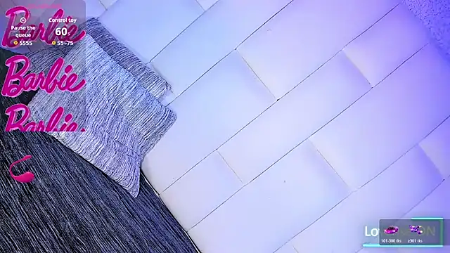 Brooklyncutesex live cam on StripChat