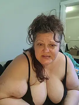 ticklesquirt live cam preview