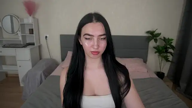 WildKittenX_ live cam on StripChat