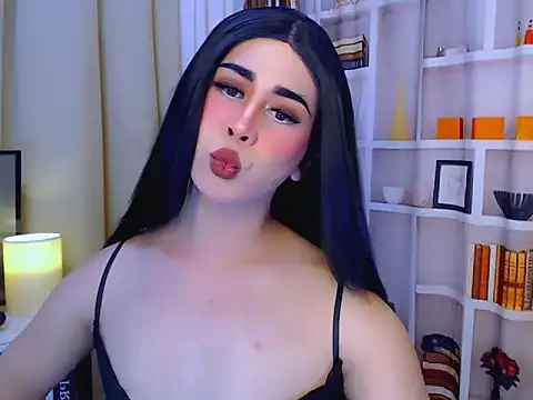 Bini_Red live cam on StripChat