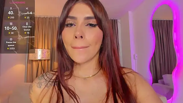 Sarah_Stone_ live cam on StripChat